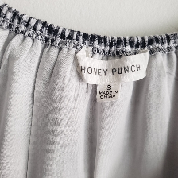 Honey Punch Romper Off Shoulder Ruffle Size S - Picture 3 of 10